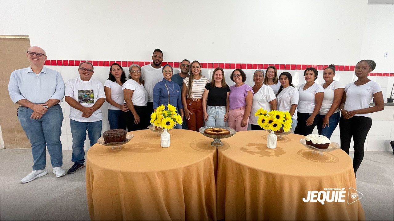 Prefeitura de Jequié forma novas turmas dos cursos gratuitos profissionalizantes de Bolos Caseiros, Manicure e Cabeleireiro